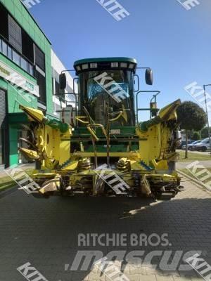 John Deere 7200 Kombinované zberacie stroje