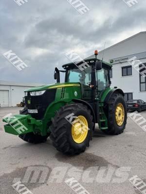 John Deere 7230R Traktory