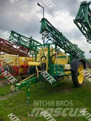 John Deere 732 Ťahané postrekovače