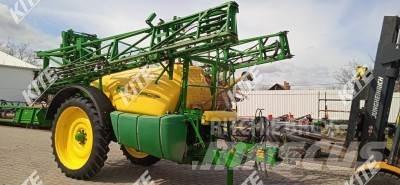 John Deere 732i/21 Ťahané postrekovače