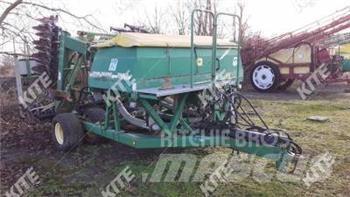 John Deere 740A Mechanické sejačky
