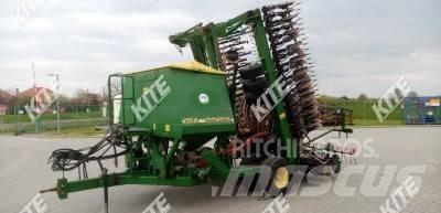 John Deere 740A Mechanické sejačky
