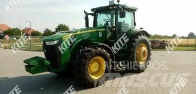 John Deere 8285R Traktory