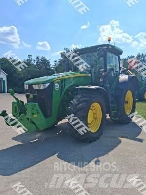 John Deere 8370R Traktory