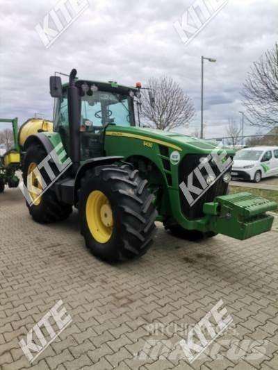 John Deere 8430 Traktory