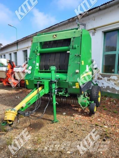 John Deere 852 Lisy na okrúhle balíky