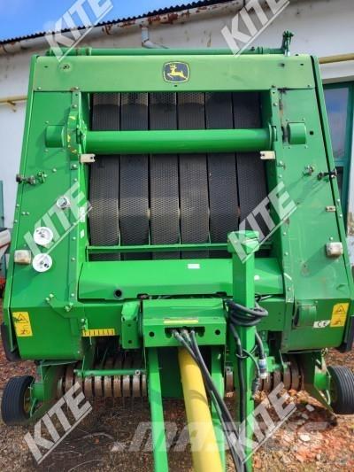 John Deere 852 Lisy na okrúhle balíky