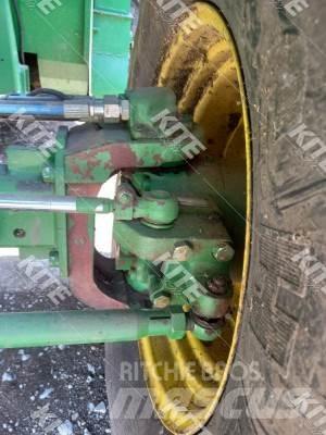 John Deere C670 Kombinované zberacie stroje