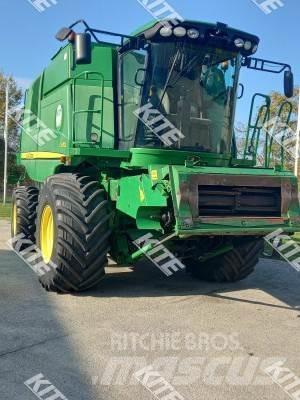 John Deere C670 2WD Kombinované zberacie stroje