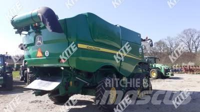 John Deere S680i 4WD Kombinované zberacie stroje
