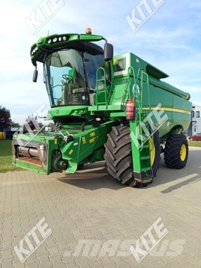 John Deere S690 Kombinované zberacie stroje