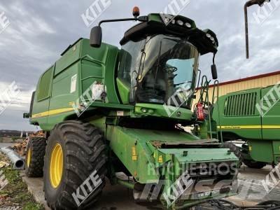 John Deere T660 Kombinované zberacie stroje