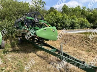 John Deere W650 Kombinované zberacie stroje