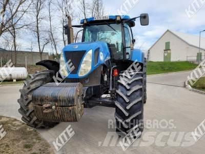 New Holland T7040 Traktory