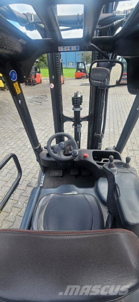 Linde E 18-02 Akumulátorové vozíky