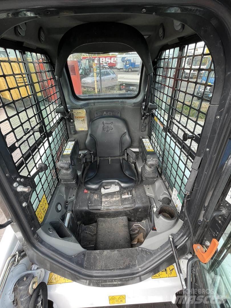 Bobcat S450 Šmykom riadené nakladače