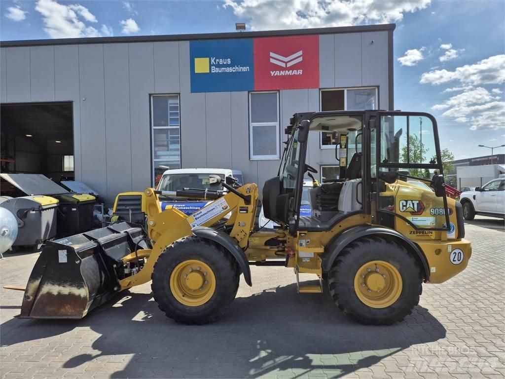 CAT 908 M Kolesové nakladače