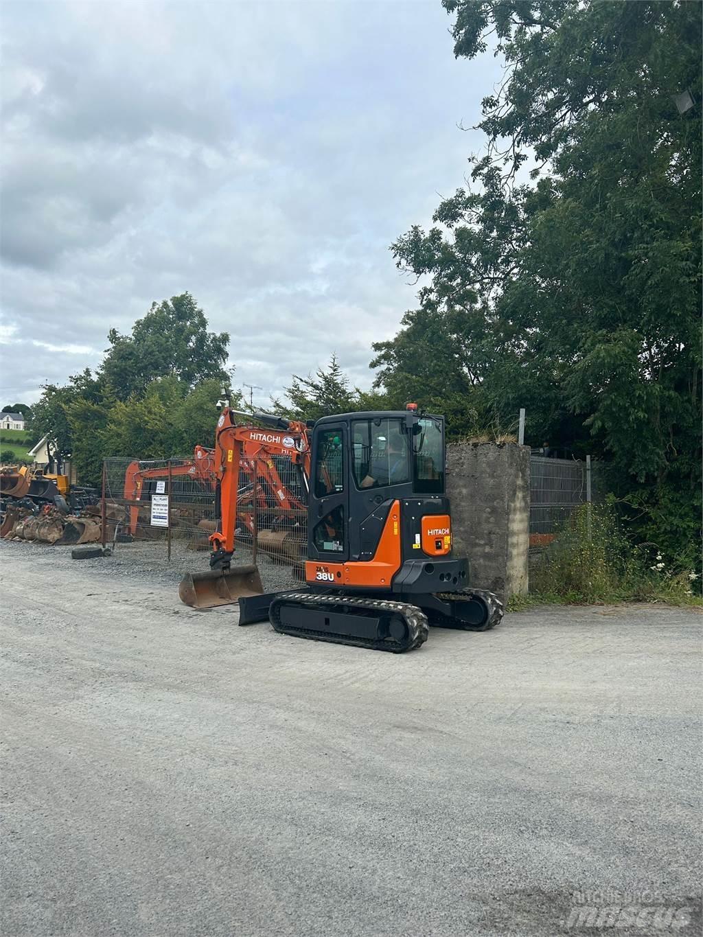 Hitachi ZX38U-6 Pásové rýpadlá