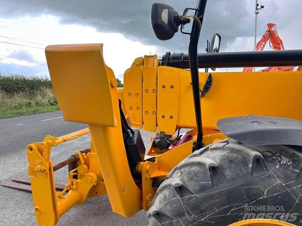 JCB 540-170 Teleskopické manipulátory