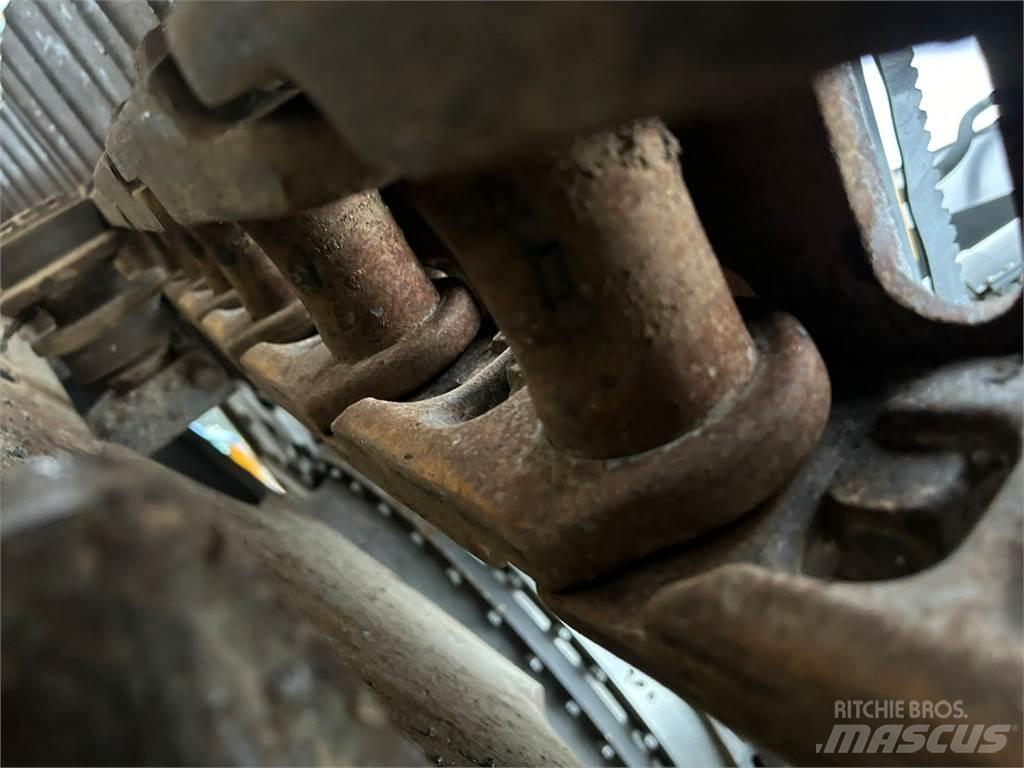 Volvo EC220DL Pásové rýpadlá