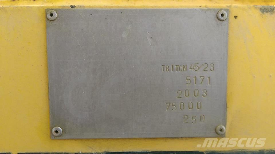 Belotti TRITON FB45/23 Teleskopické manipulátory