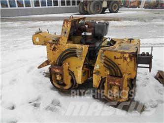 Bomag BW-75AD Tandemové valce