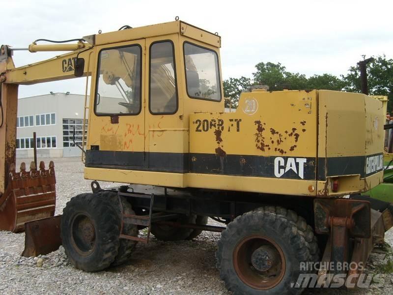 CAT 206 BFT Kolesové rýpadlá