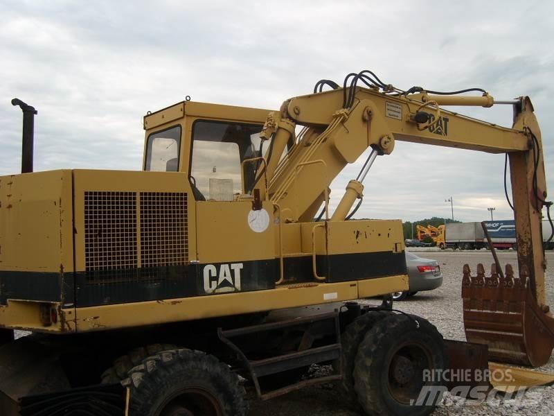 CAT 206 BFT Kolesové rýpadlá