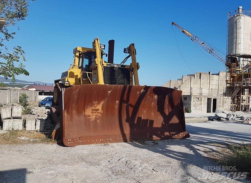 CAT D11N Pásové dozéry