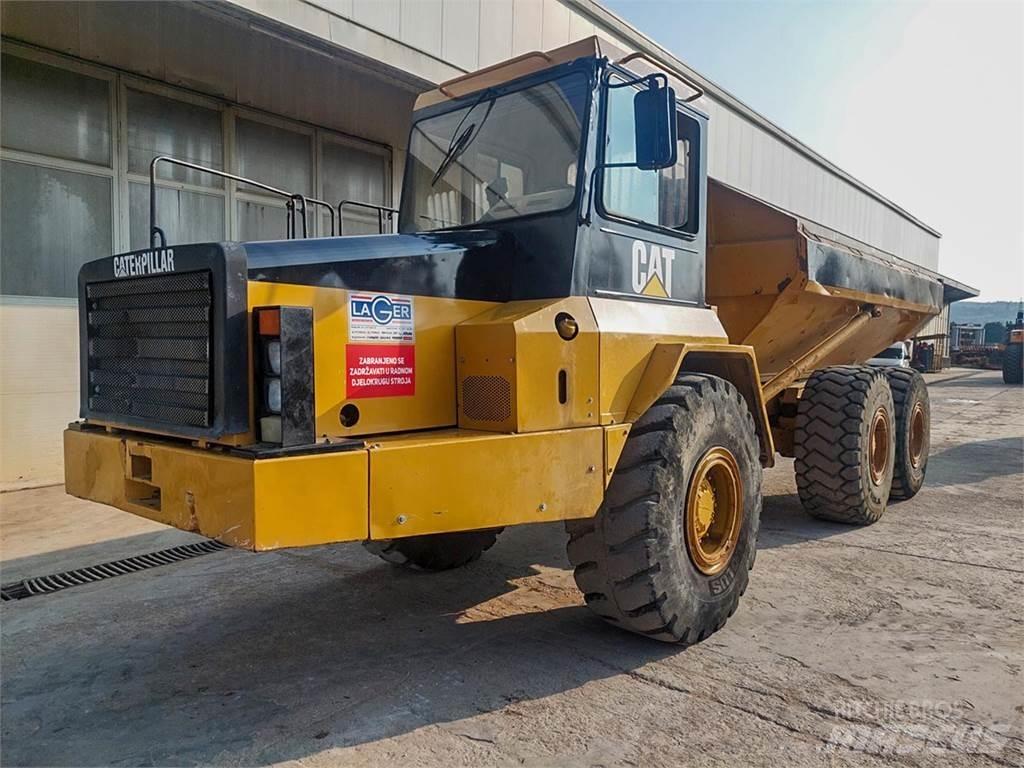 CAT D250E Kĺbové nákladné autá