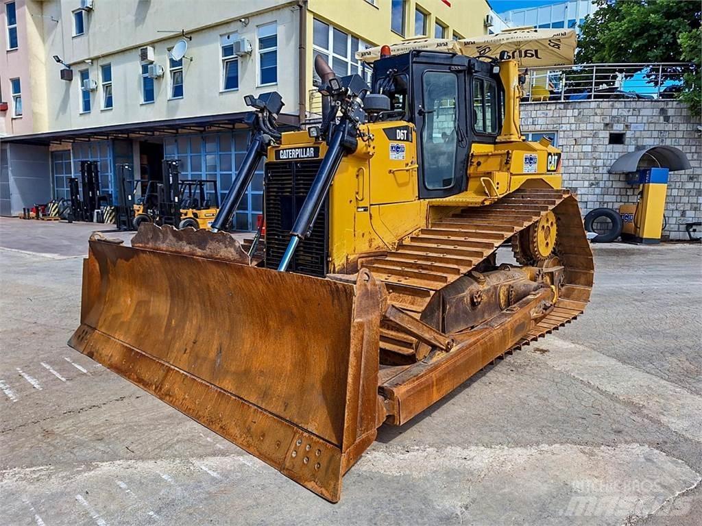 CAT D6T Pásové dozéry
