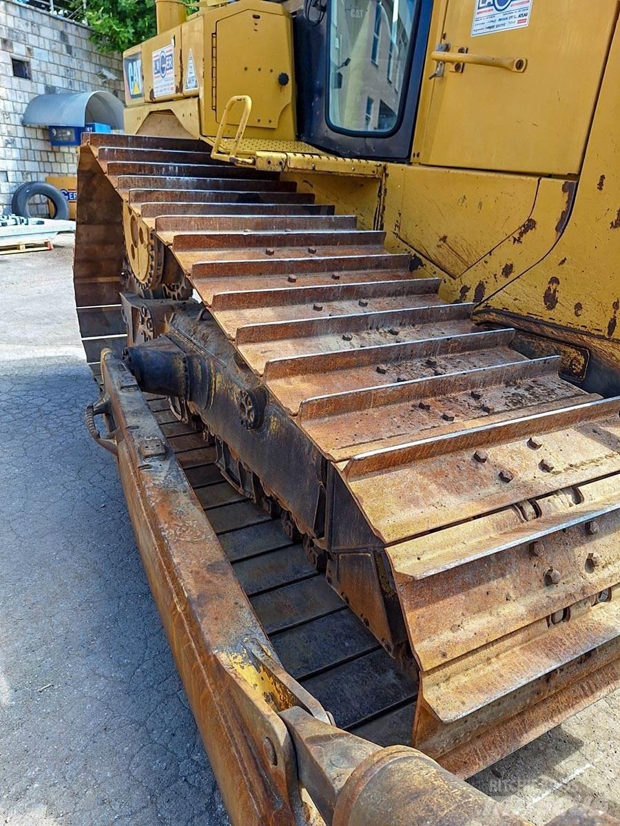 CAT D6T Pásové dozéry