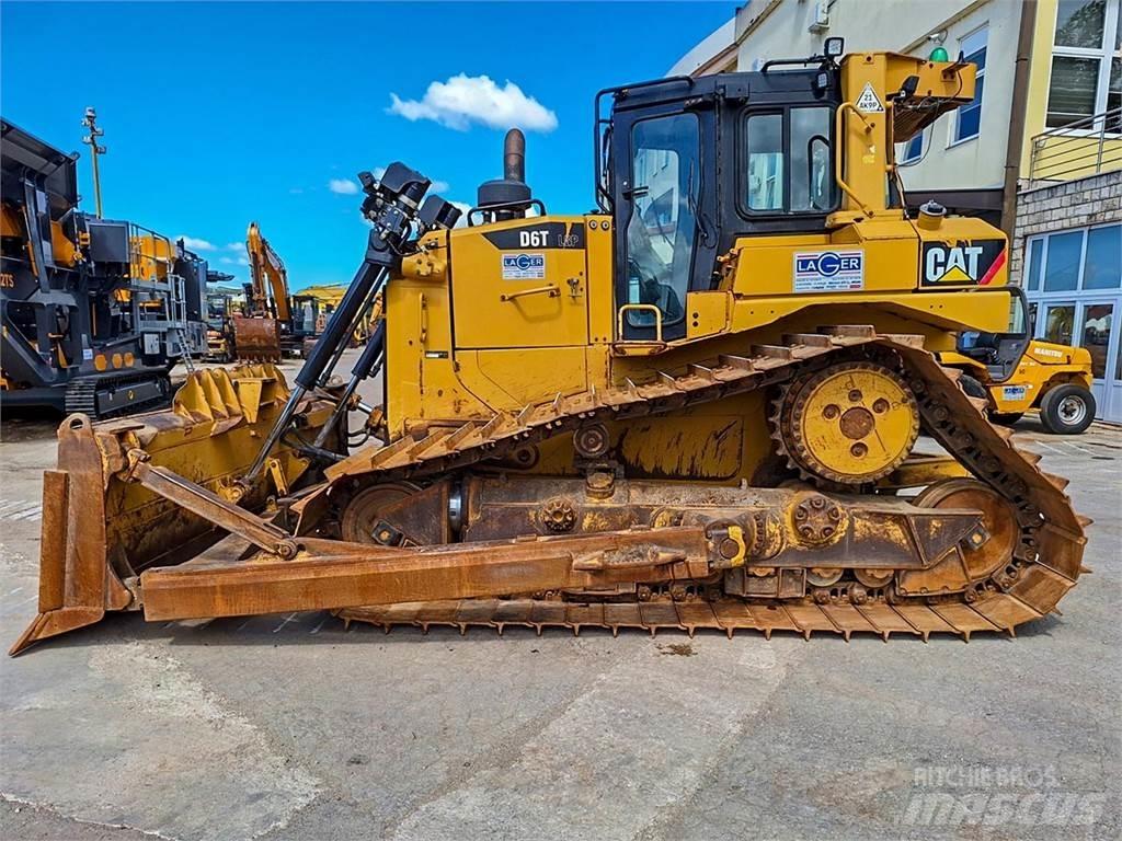 CAT D6T Pásové dozéry
