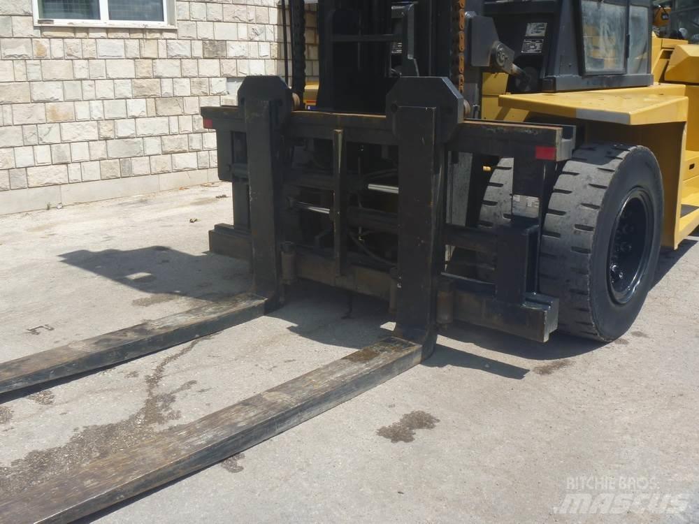 CAT DP150 Dieselové vozíky
