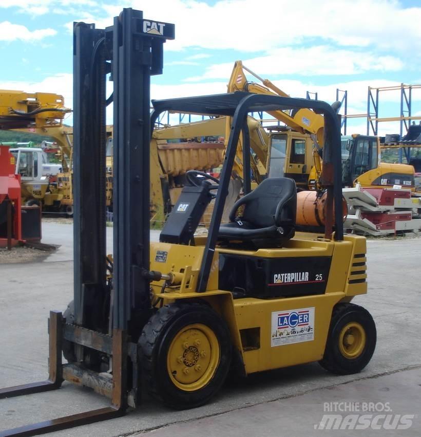 CAT GP25-2 LPG vozíky