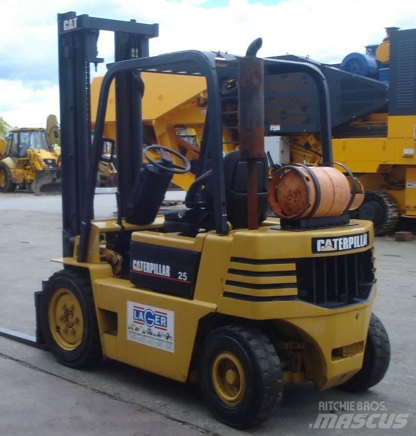 CAT GP25-2 LPG vozíky