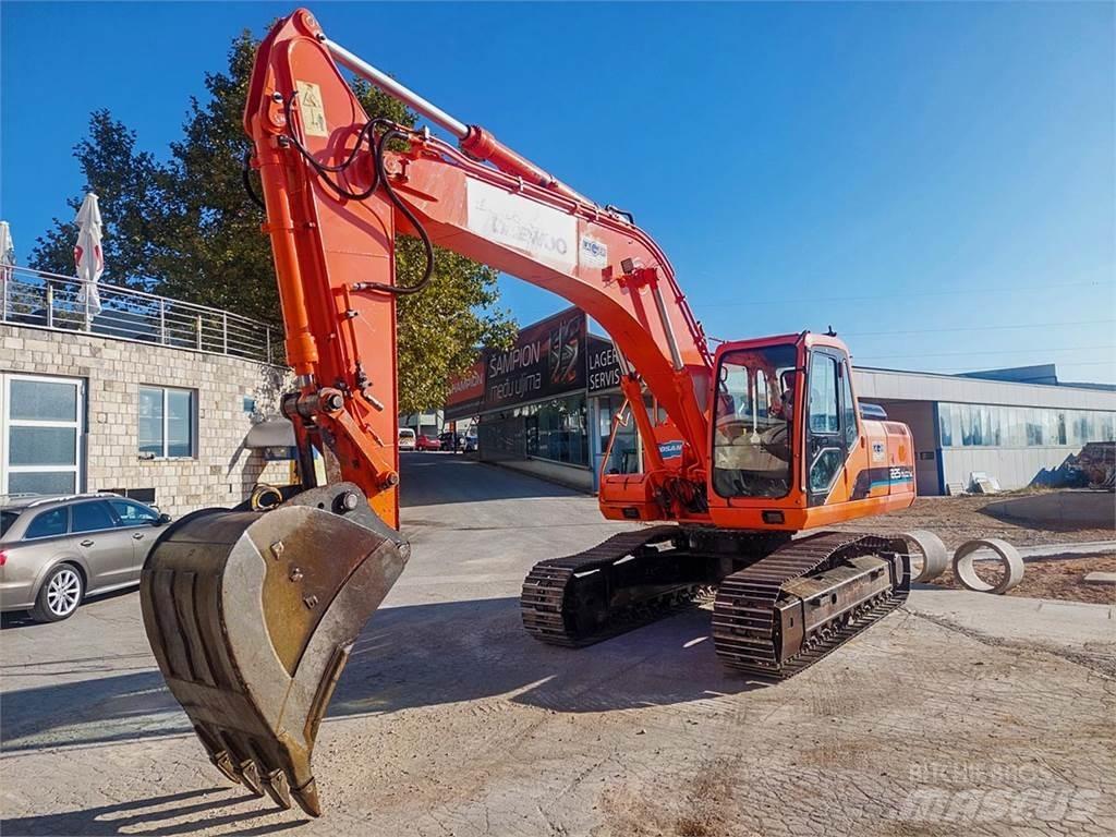 Doosan SOLAR 225NLC-V Pásové rýpadlá