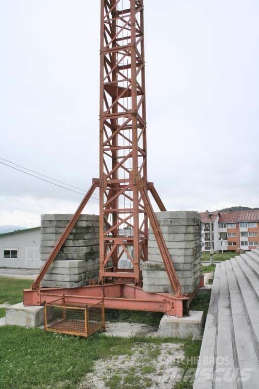 Fering F42-13 Stavebné žeriavy
