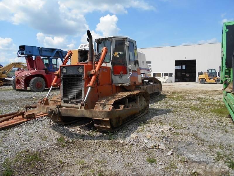 Fiat-Hitachi FD-145-1T Pásové dozéry