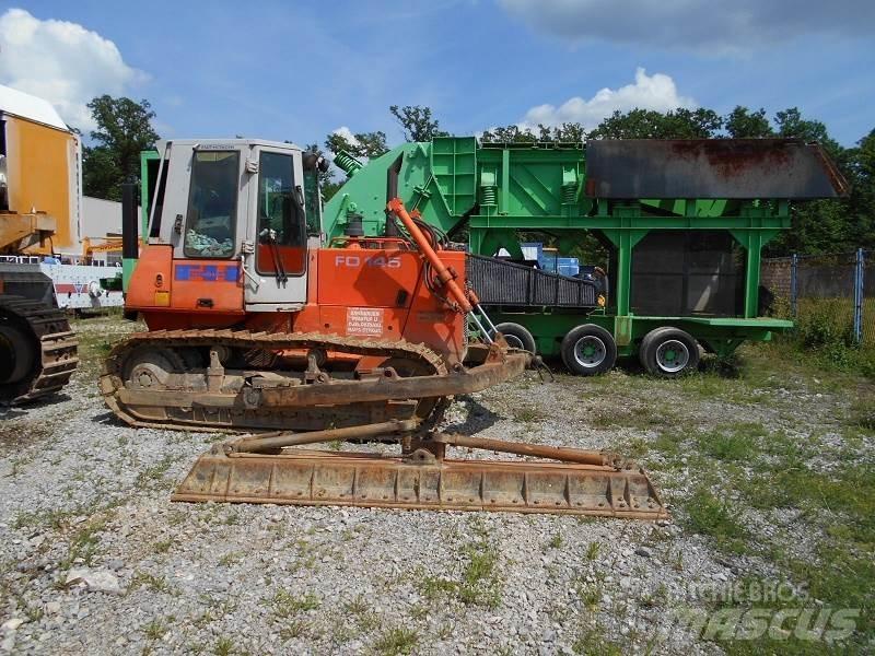 Fiat-Hitachi FD-145-1T Pásové dozéry