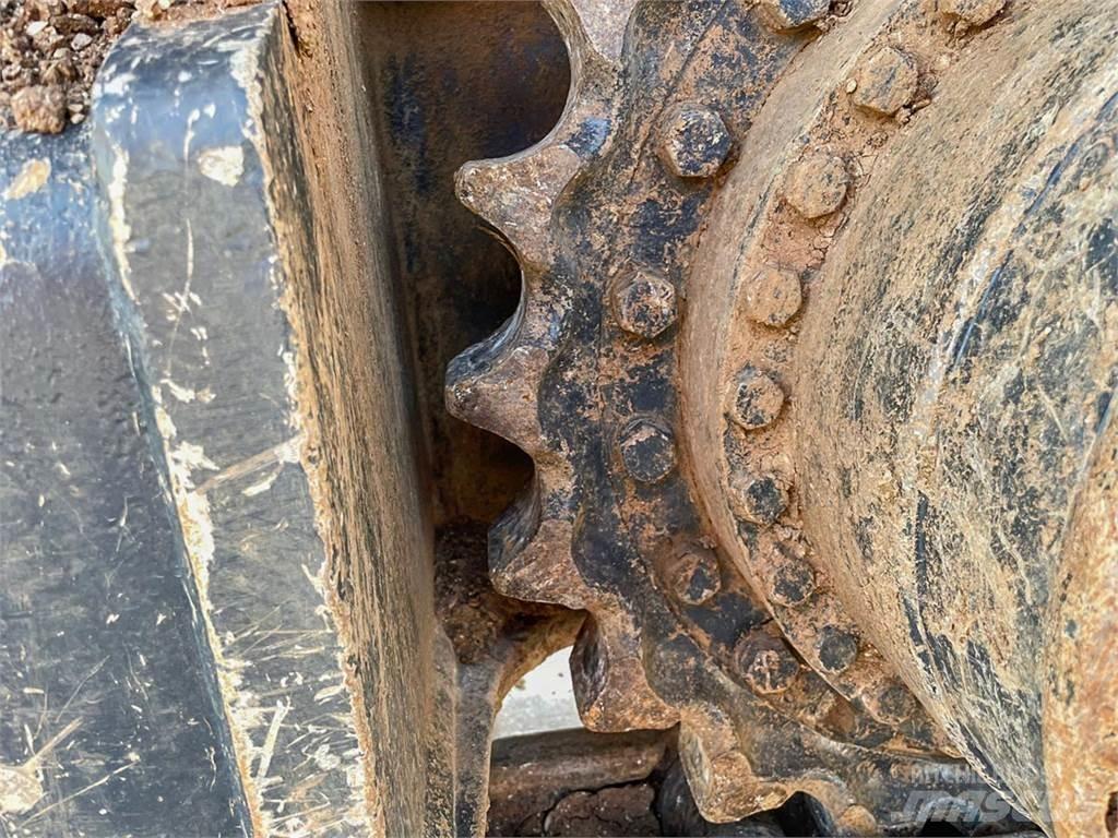 Fiat-Kobelco EX355 Pásové rýpadlá