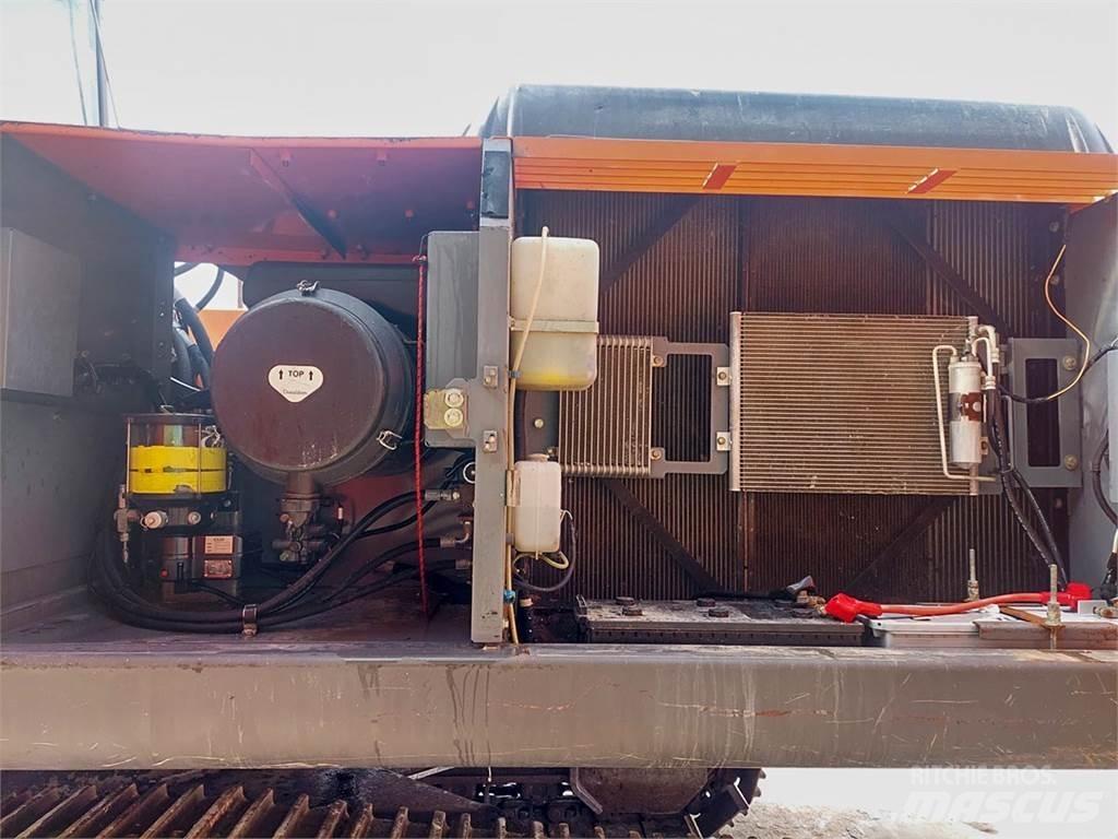 Hitachi ZX350LCN-3 Pásové rýpadlá