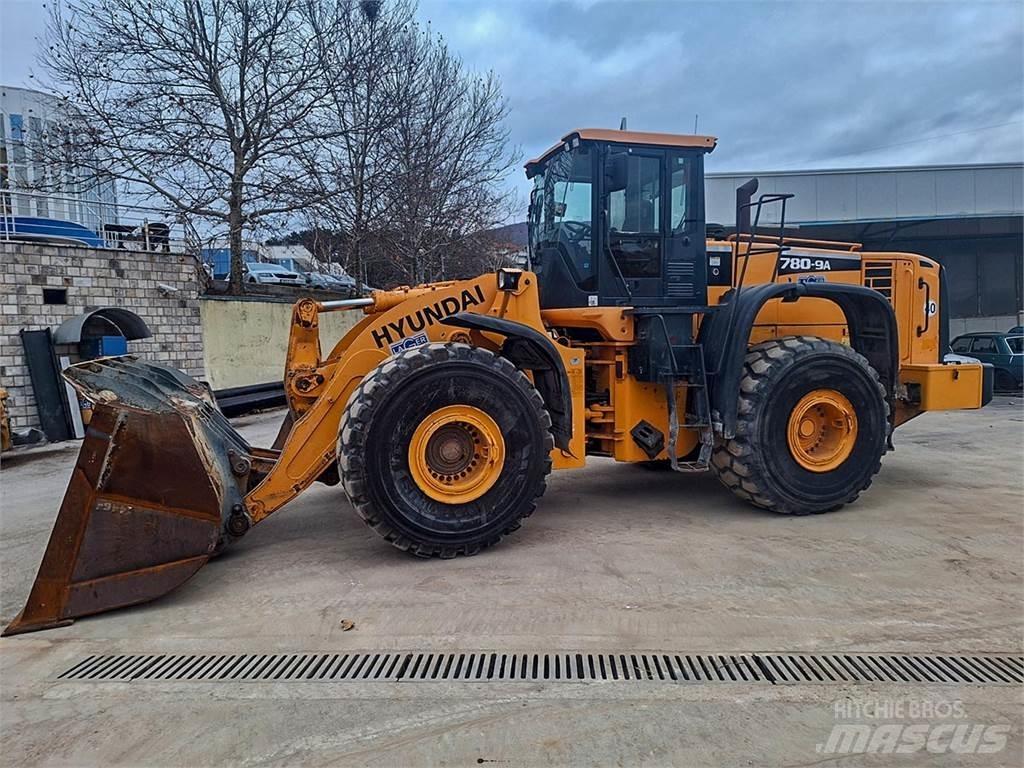 Hyundai HL780-9A Kolesové nakladače