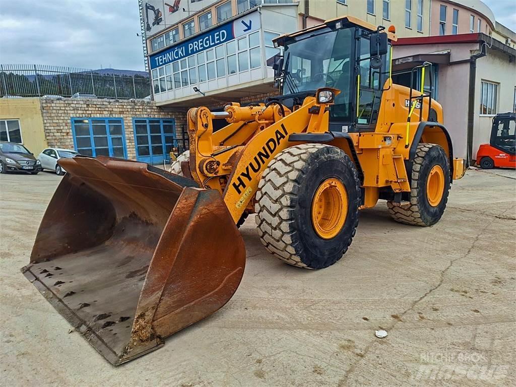 Hyundai HL960 Kolesové nakladače