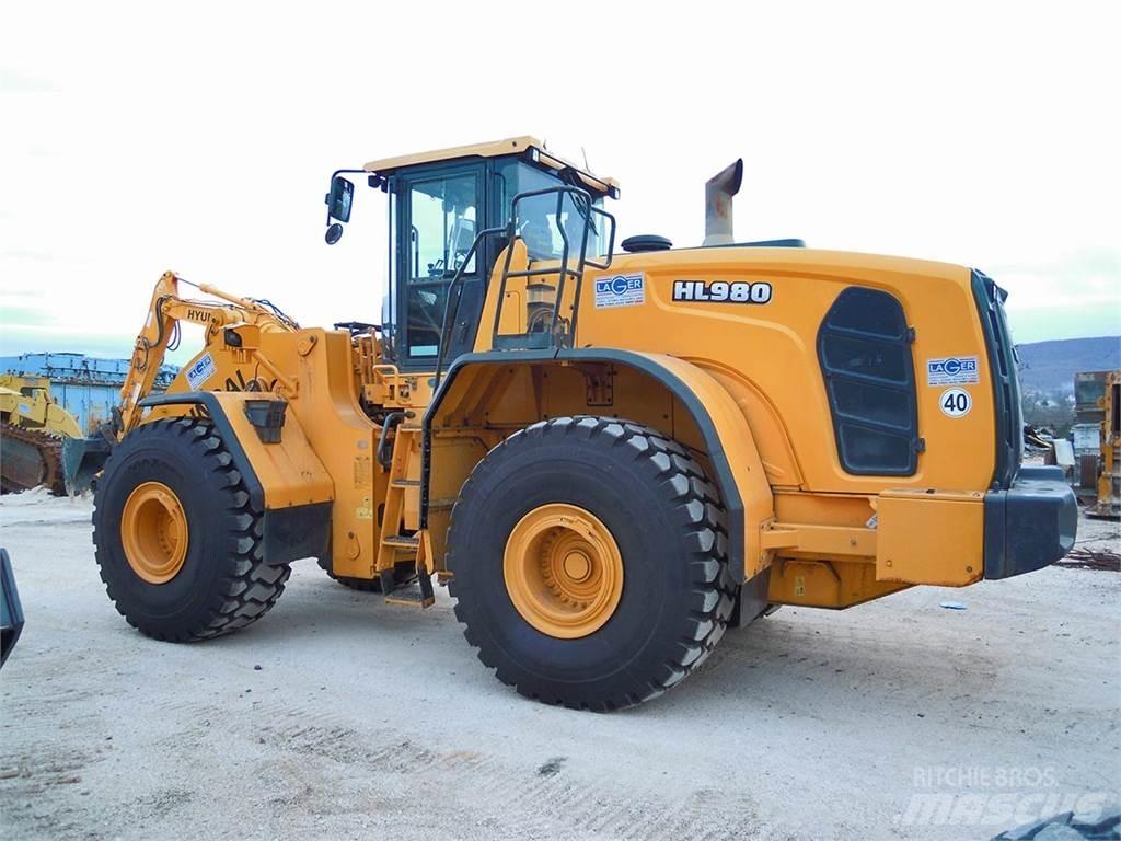 Hyundai HL980 Kolesové nakladače