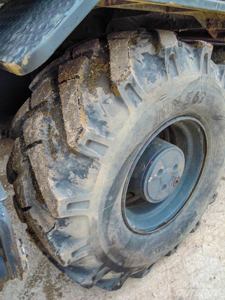 Hyundai R140W-9 Kolesové rýpadlá
