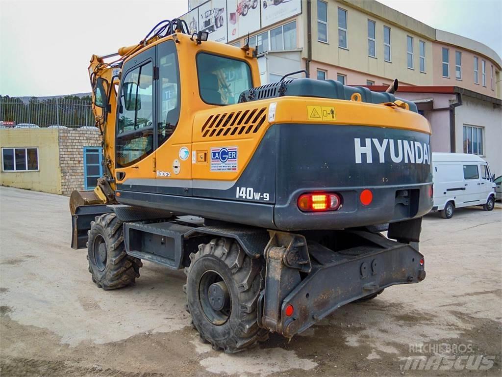 Hyundai R140W-9 Kolesové rýpadlá