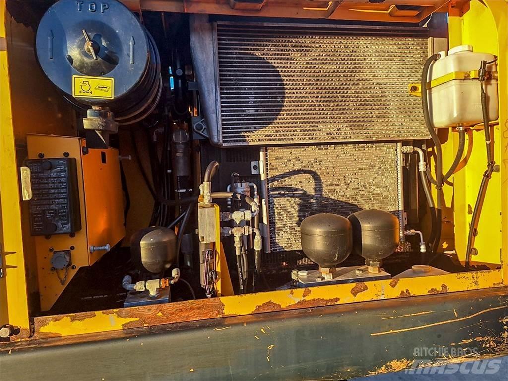 Hyundai R170W-7A Kolesové rýpadlá