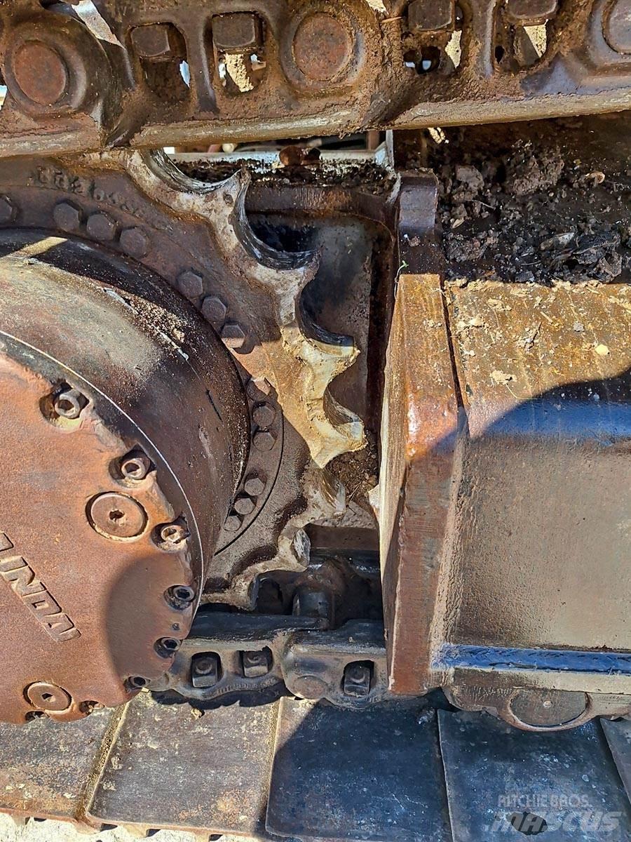 Hyundai R210NLC-7 Pásové rýpadlá