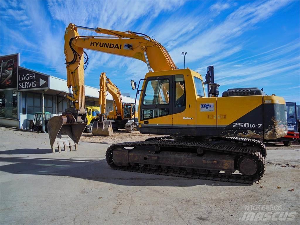 Hyundai R250LC-7 Pásové rýpadlá